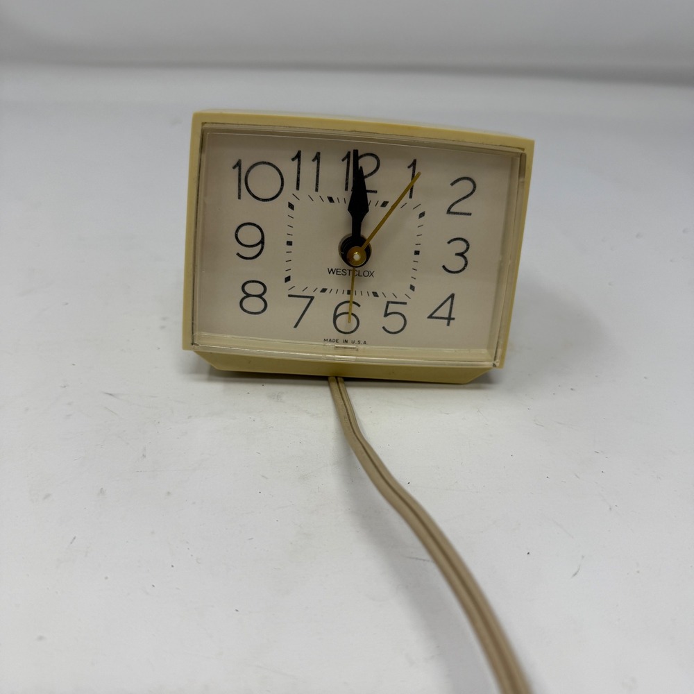 Westclox Bold II‎ Model 22189 Electric Alarm Clock Cream Made in USA Vintage